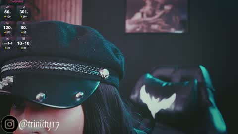 Snapshot of abril__colen chatting on 02/06/25, 06:13 April online show from 02/06/25, 06:13