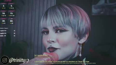 Snapshot of abril__colen chatting on 02/10/25, 04:30 April online show from 02/10/25, 04:30