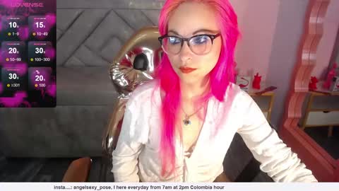 abril_ch_ online show from 02/14/26, 12:24