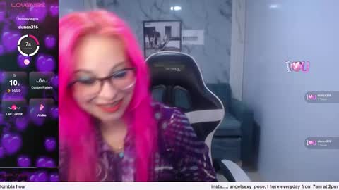 abril_ch_ online show from 02/16/26, 12:23