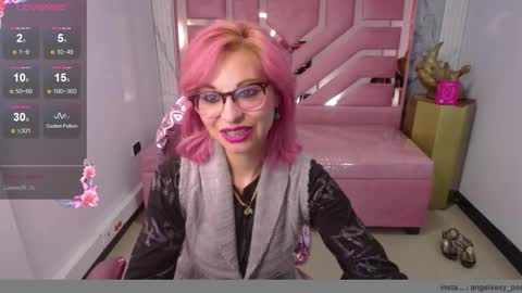 abril_ch_ online show from 02/24/26, 12:14