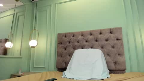 Snapshot of abril_jones10 chatting on 01/21/25, 11:24 Abril jones online show from 01/21/25, 11:24