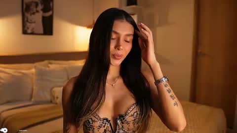 Snapshot of abril_w18 chatting on 07/12/26, 09:06 My name is Alexa. Please say hello I like to chat with you. If you have requests please use tip online show from 07/12/26, 09:06