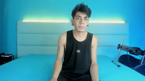 Snapshot of abrilandjulian chatting on 02/23/26, 11:51 Abril and Julian online show from 02/23/26, 11:51