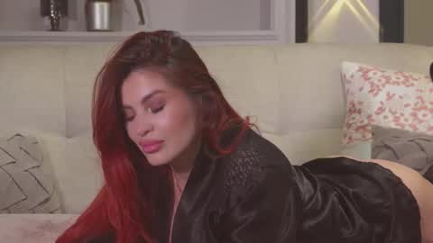 Abril Colls online show from 04/10/26, 05:12