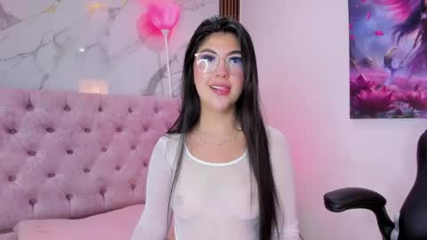 Abril online show from 04/15/26, 11:28