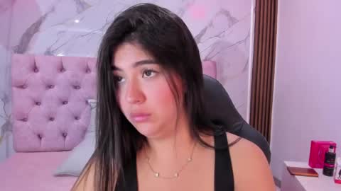 Abril online show from 05/11/26, 04:04
