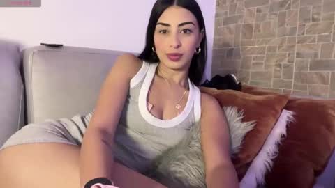 abrilsantosxo online show from 01/14/26, 01:39