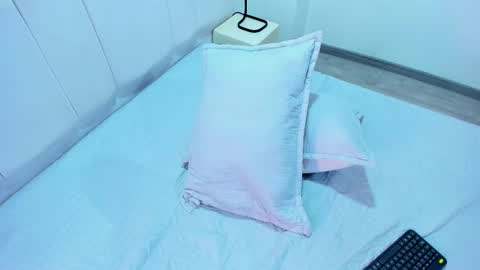 AbrilSonne online show from 02/16/25, 06:32