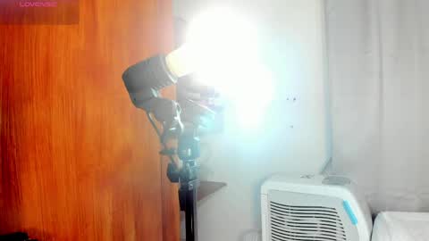 Abril online show from 04/01/26, 02:34