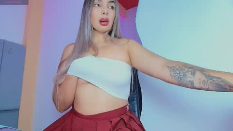 Abril online show from 04/19/26, 11:07