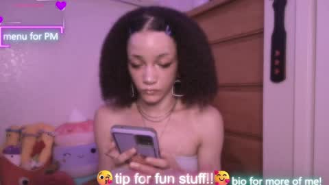 Peach online show from 04/01/26, 03:18