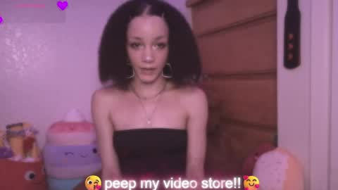 Peach online show from 04/08/26, 03:06