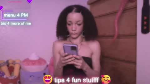 Peach online show from 04/16/26, 02:56