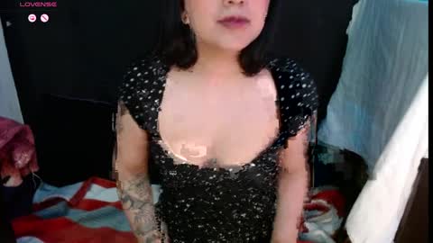 Absenta vert online show from 04/08/26, 11:27