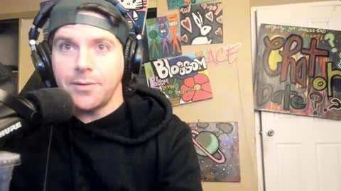 Snapshot of aceshadowz chatting on 12/30/24, 01:14 Mike online show from 12/30/24, 01:14