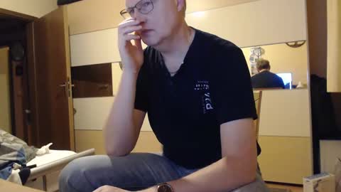 Snapshot of ach471 chatting on 01/03/25, 06:22 ach471 online show from 01/03/25, 06:22