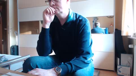 Snapshot of ach471 chatting on 02/16/25, 02:10 ach471 online show from 02/16/25, 02:10