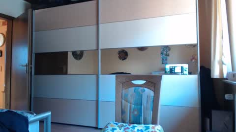 Snapshot of ach471 chatting on 02/19/25, 08:01 ach471 online show from 02/19/25, 08:01