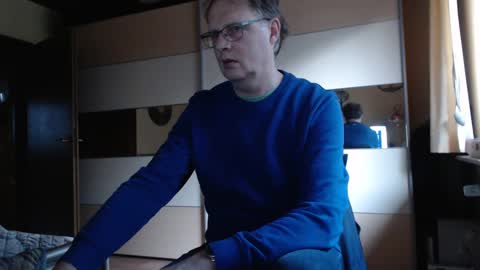 Snapshot of ach471 chatting on 03/10/25, 05:07 ach471 online show from 03/10/25, 05:07