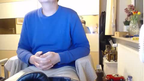 Snapshot of ach471 chatting on 09/30/25, 06:46 ach471 online show from 09/30/25, 06:46