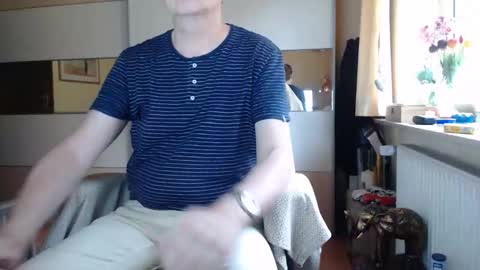 Snapshot of ach471 chatting on 11/09/25, 09:07 ach471 online show from 11/09/25, 09:07