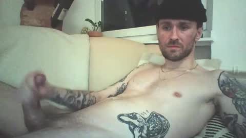 achix2704 online show from 03/02/26, 07:54