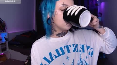 Snapshot of aciddroll chatting on 12/01/24, 09:04 Acid or Iya vacation November 19 to November 26 online show from 12/01/24, 09:04