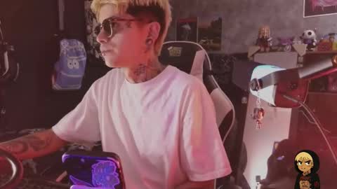 Acid Milo online show from 02/12/26, 04:24