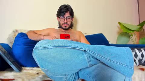 R. online show from 02/05/25, 06:59