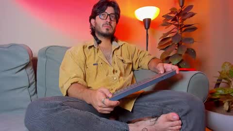 R. online show from 09/15/25, 09:53