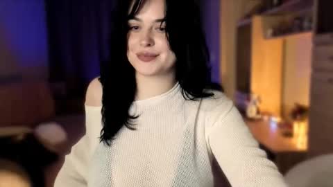 Snapshot of actavia_rose chatting on 12/21/25, 08:49 my inst love inside 17 online show from 12/21/25, 08:49