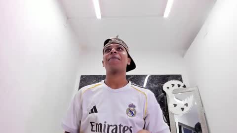 ada_brooke online show from 11/20/25, 02:01