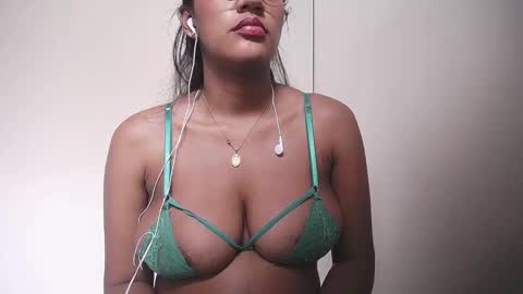 Snapshot of ada_jhonson chatting on 02/08/25, 09:36 Adhara online show from 02/08/25, 09:36