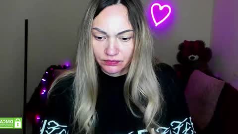 Adalina online show from 02/05/26, 07:57