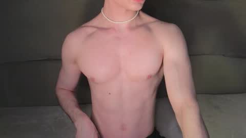 Snapshot of adam_21cm chatting on 11/28/25, 04:20 Adam online show from 11/28/25, 04:20