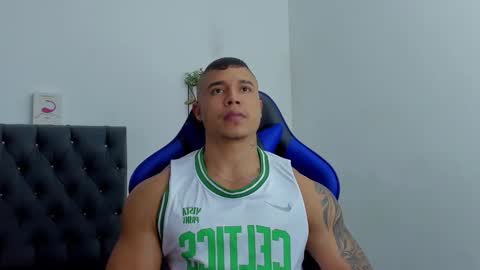 adam boss online show from 10/06/25, 09:34