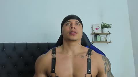 adam boss online show from 02/18/26, 07:59