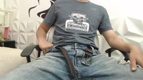 adam_evehotroom online show from 02/05/25, 07:10