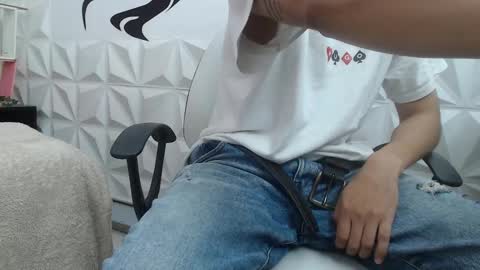 adam_evehotroom online show from 02/12/25, 08:07