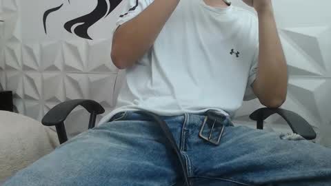 adam_evehotroom online show from 02/14/25, 11:42