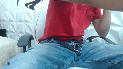 adam_evehotroom online show from 02/15/25, 09:37