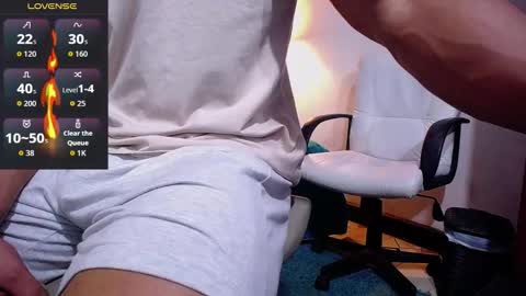 adam_fit19cm online show from 11/19/25, 01:55