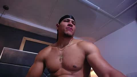 adam_fit19cm online show from 06/24/26, 02:49