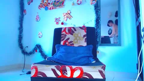 Snapshot of adam_hot11 chatting on 12/27/24, 09:54 adam hot11 online show from 12/27/24, 09:54