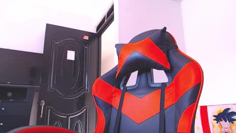 adam hot11 online show from 12/14/25, 07:40