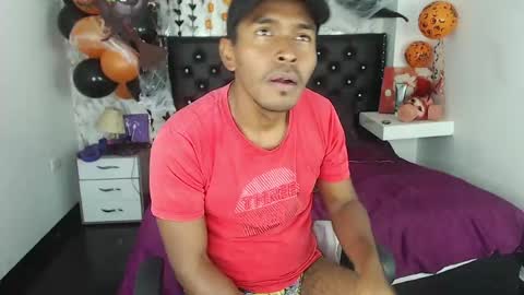 adam_morgan2 online show from 10/17/25, 05:43