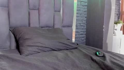 Snapshot of adam_piarse chatting on 12/30/24, 12:43 adam_piarse online show from 12/30/24, 12:43