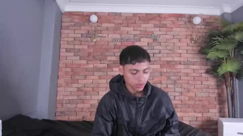 Snapshot of adam_piarse chatting on 11/21/25, 03:27 adam_piarse online show from 11/21/25, 03:27