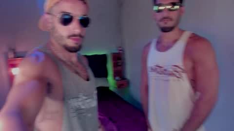 Hello welcome 3 online show from 10/01/25, 06:36